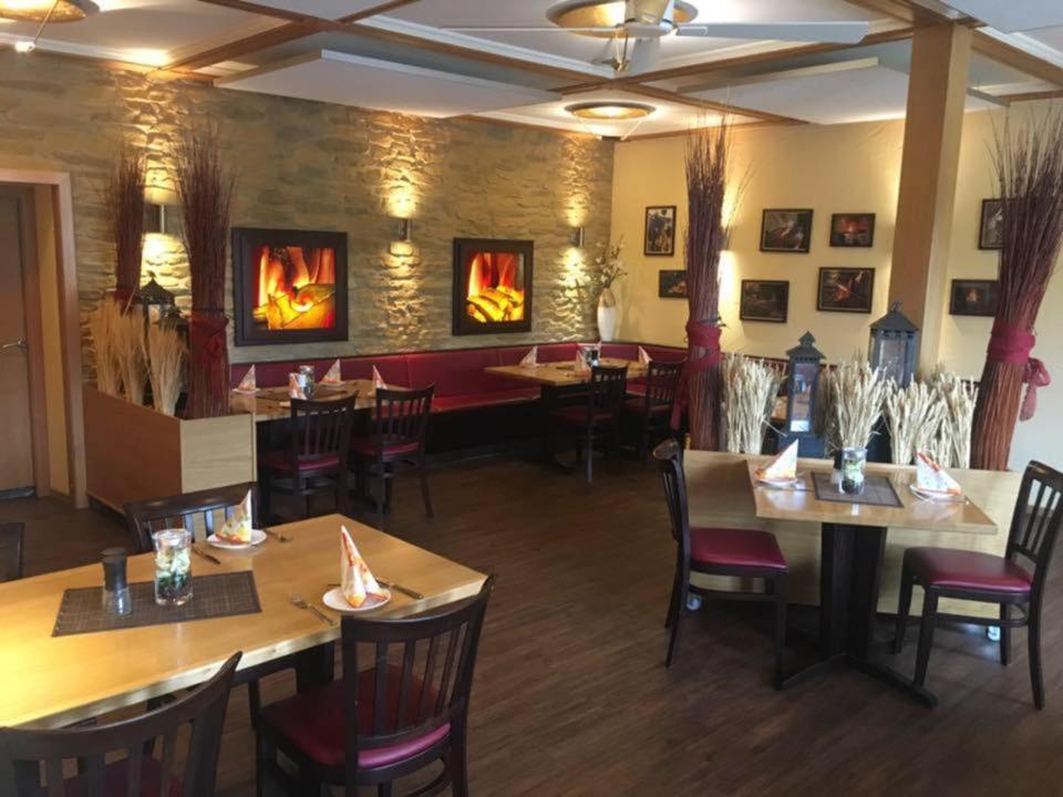 Gasthaus "Zur Alten Dorfschmiede" Metterich Екстериор снимка